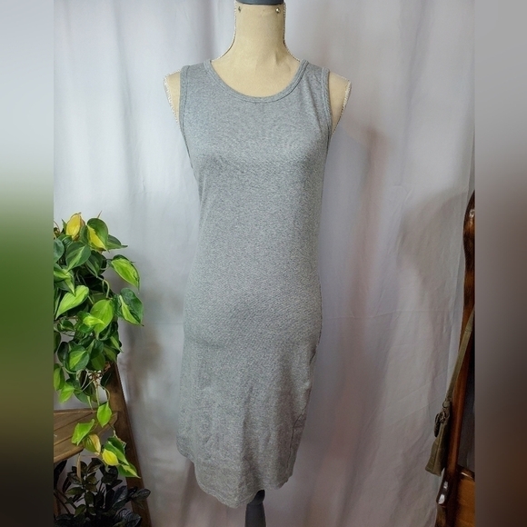 Les Sublimes London Dress - Picture 8 of 13